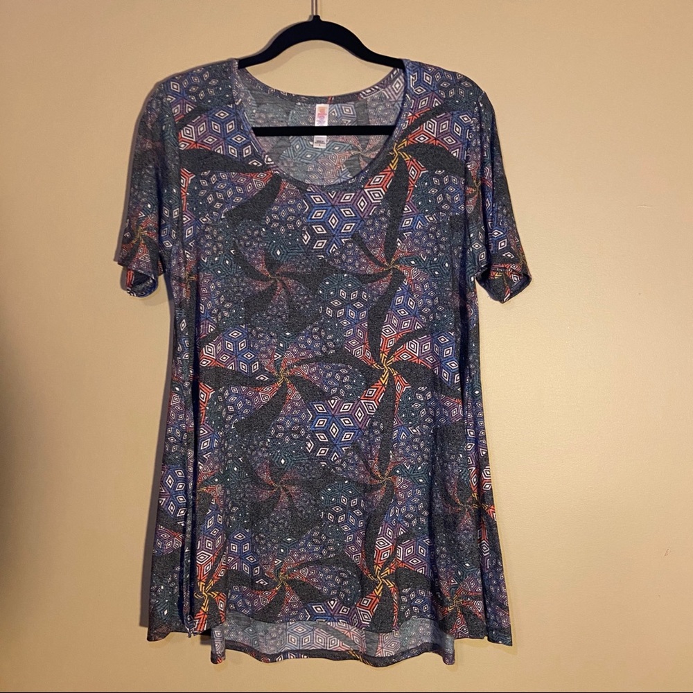 🌵3/$20 Multi Colored Lularoe Tunic